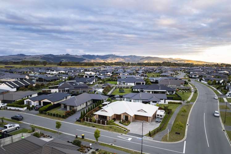 2 Bonecrusher Street Lincoln_25