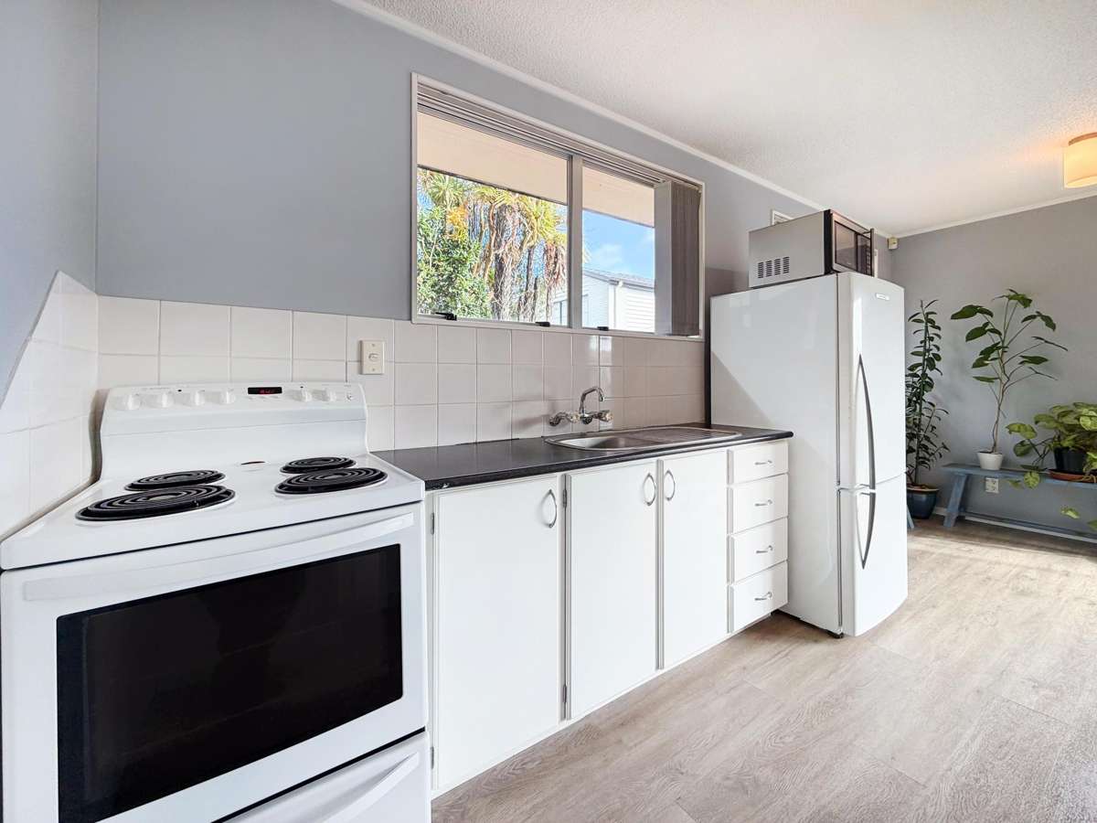 2/16 Bunnythorpe Road_1