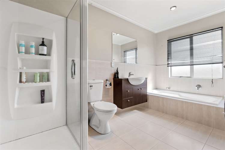 119 Baverstock Road Flat Bush_11