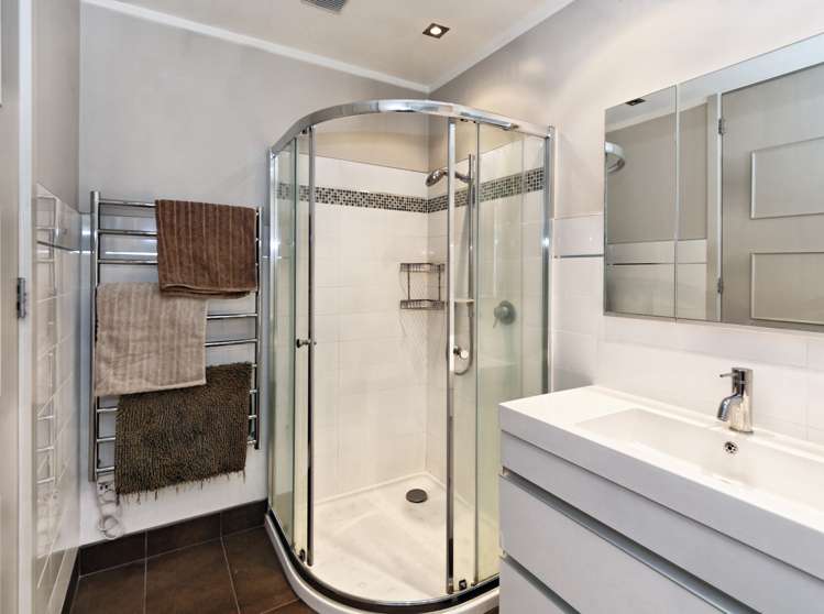 2b Northfield Road Waitakere_10