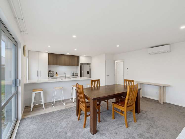 65 Monarch Drive_5