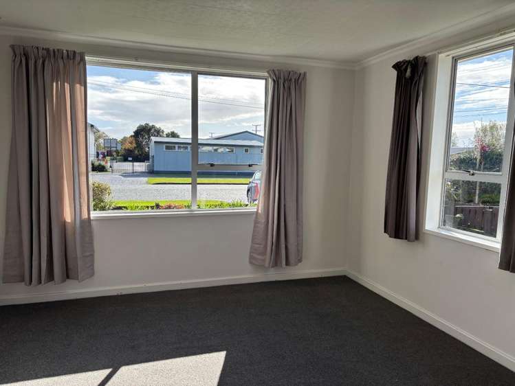 42 Disraeli Street 10113_6