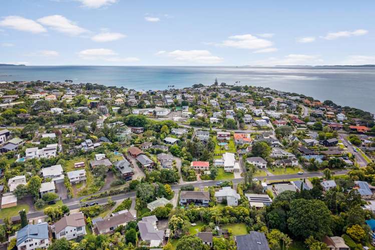 2/10 Seaton Road Murrays Bay_18