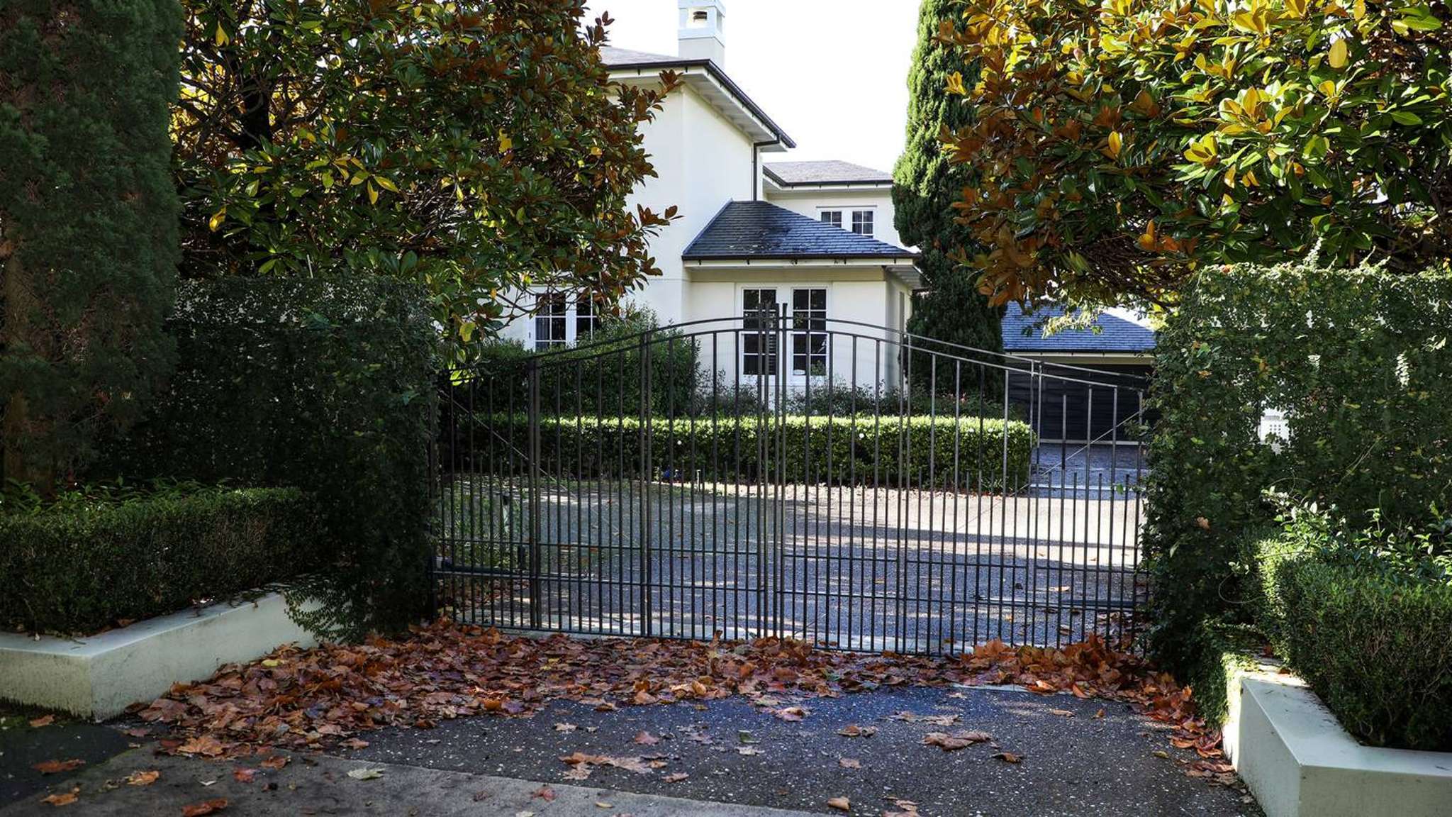 Agent penalised by the REA is selling Sir John Key’s former home