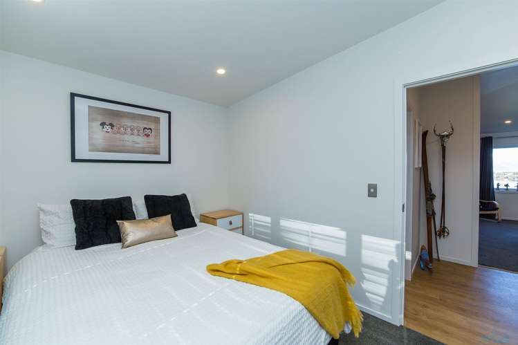 127 Frankton Road Queenstown_16