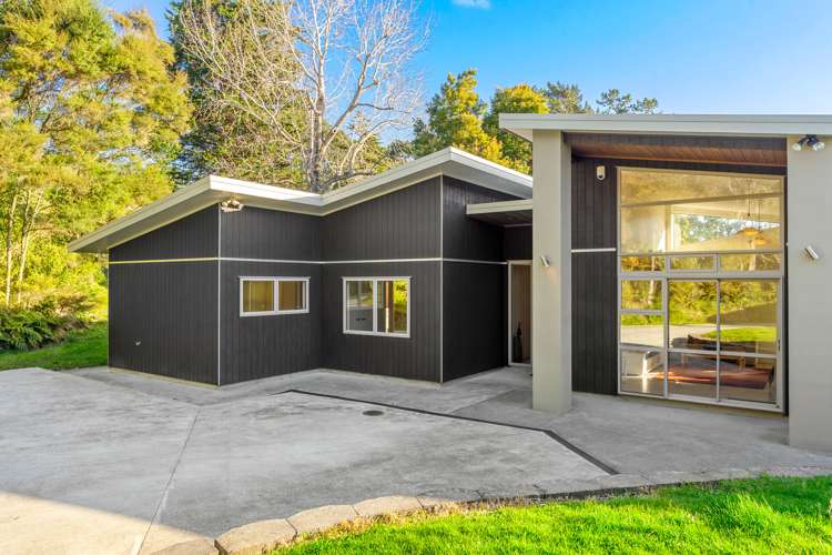 269 Okura River Road Okura_31