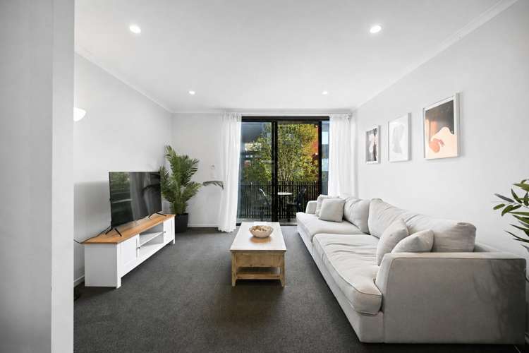 22/182 London Street Hamilton Central_6