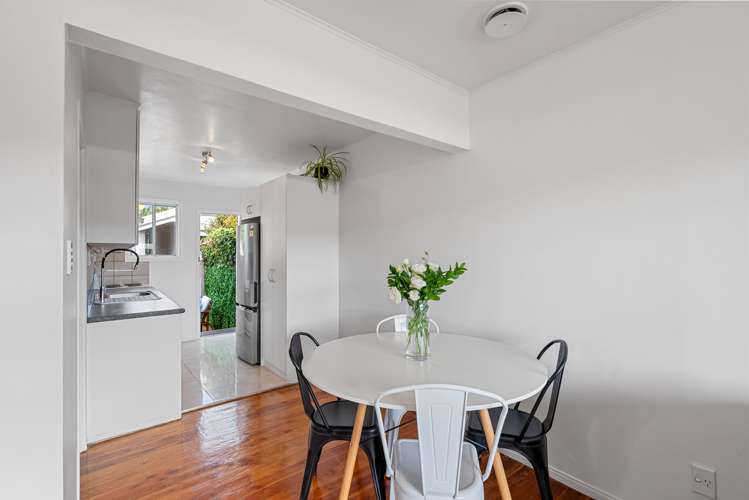 2/43 Abbotts Way Remuera_6