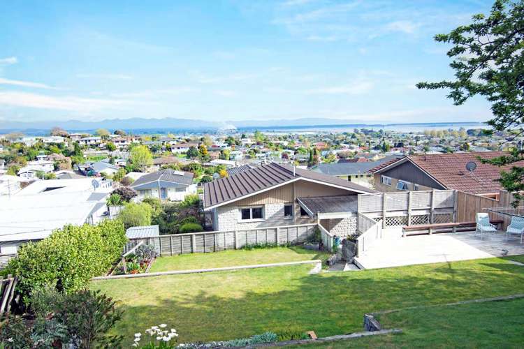 49 Marlborough Crescent Richmond_21