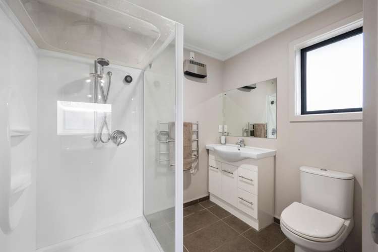 63 Shields Street Clyde_19