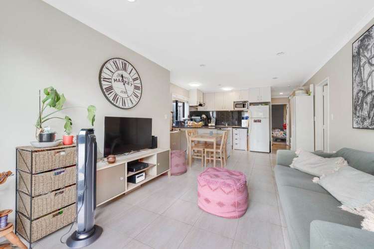 1/60 Richard Farrell Avenue Remuera_12