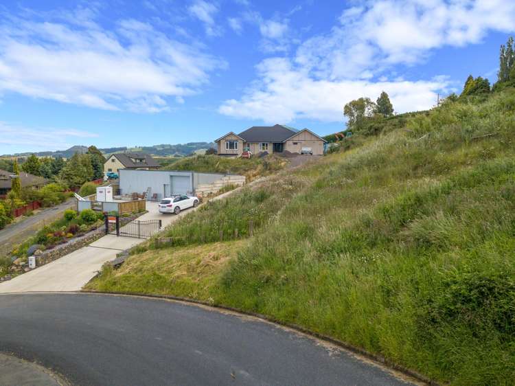 40 and 42 Waldron Crescent_3
