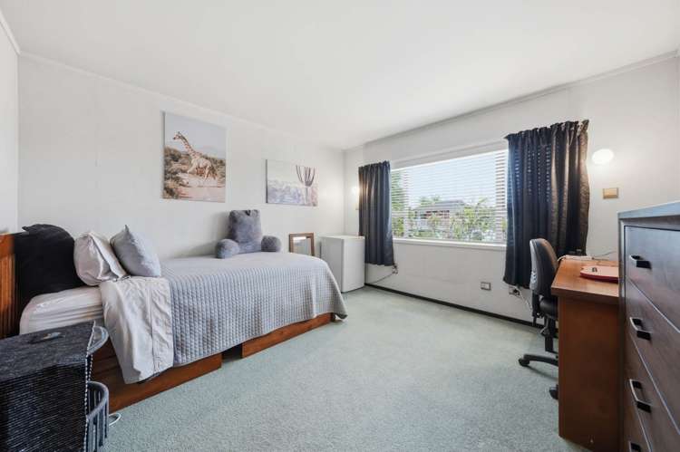 2 Lilian Place Farm Cove_17