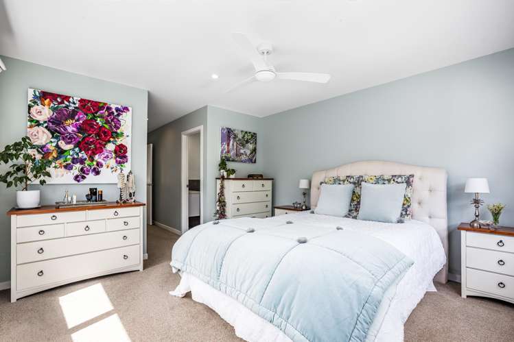 20 Glide Lane Whitby_15
