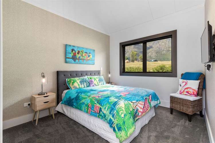 11 Cunninghams Drive Jacks Point_20