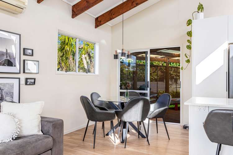 9a John F Kennedy Place Glen Eden_7