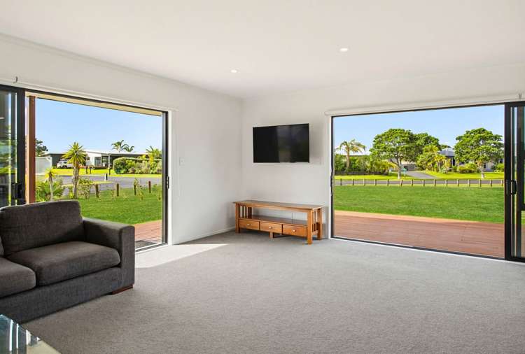 101 Kelly Jade Avenue Matarangi_10