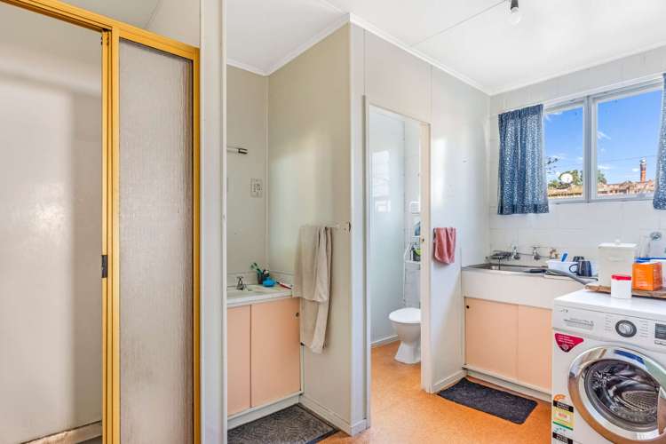 12 Banks Street Tolaga Bay_30