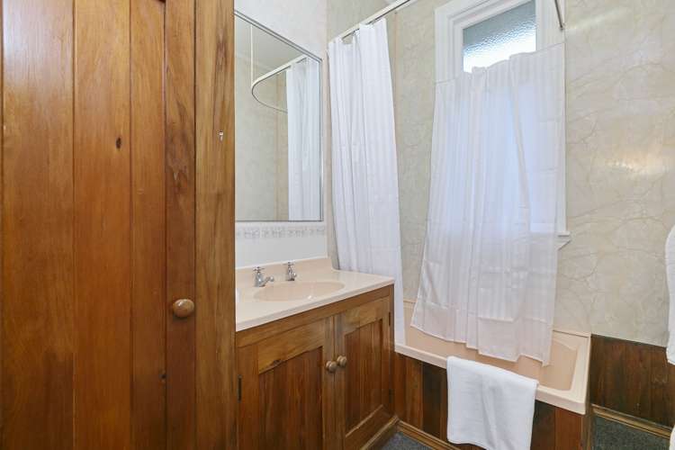 12 Thoreau Street Concord_18