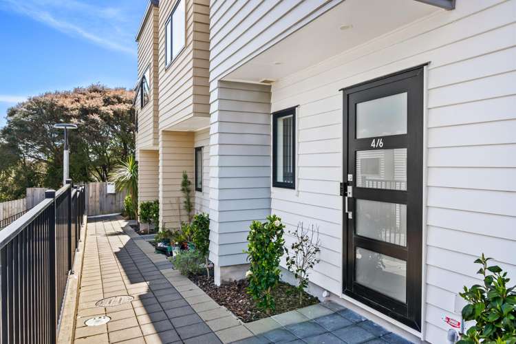 4/6 South Pacific Place Henderson_6