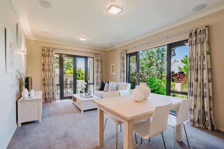 136 Lake Crescent Hamilton Lake_21