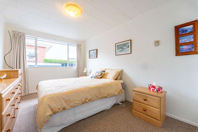 2/21 Oxford Street West End_3