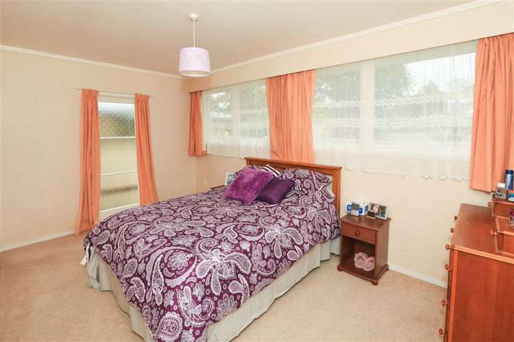 54 Acacia Crescent Glenview_8