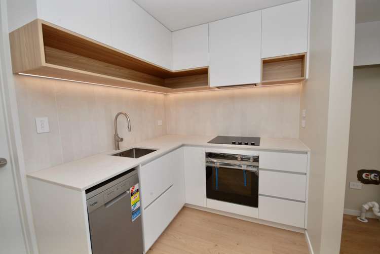 5/139 Tirimoana Road Te Atatu South_2