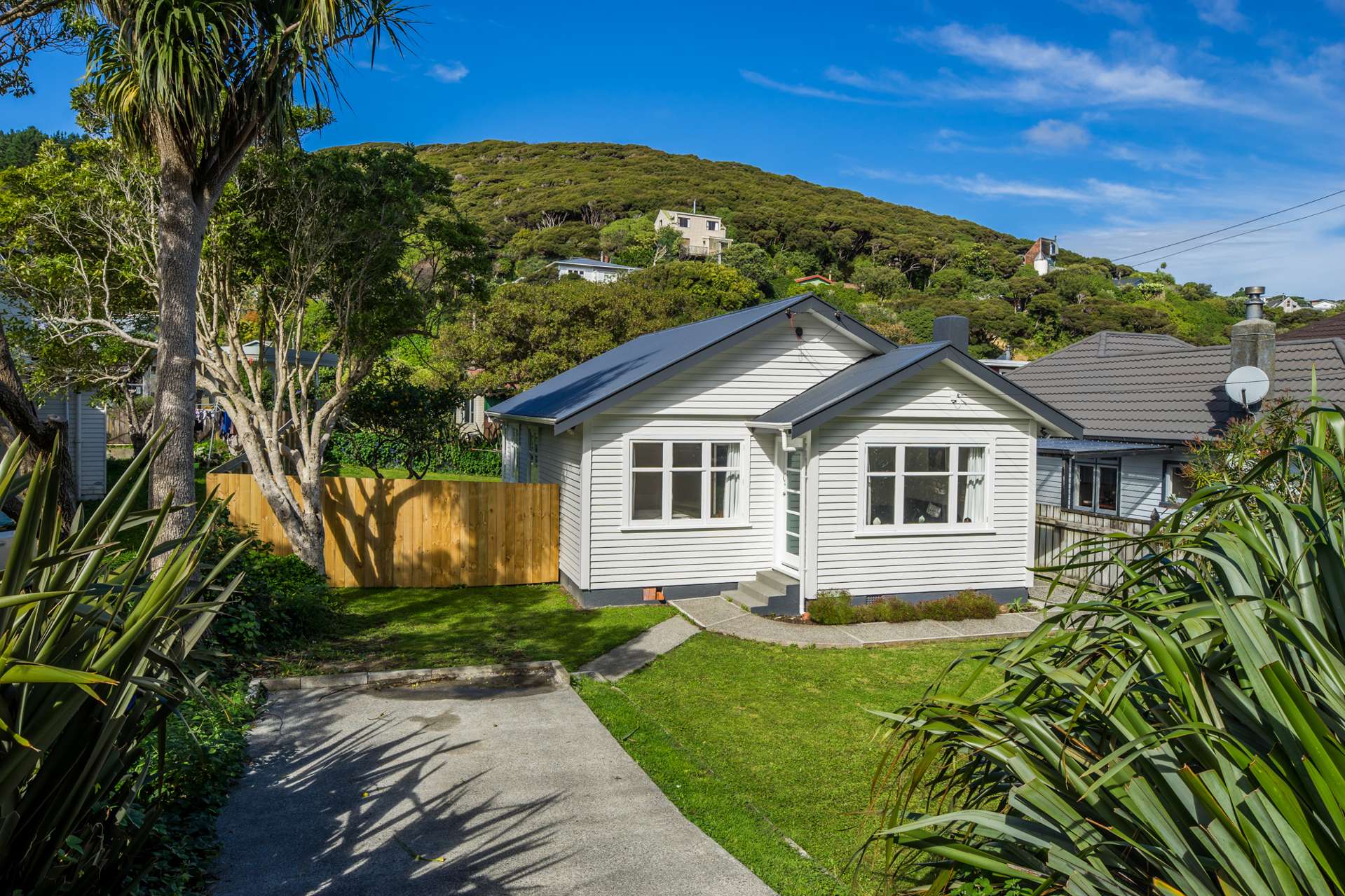 66 Airlie Road Plimmerton_0