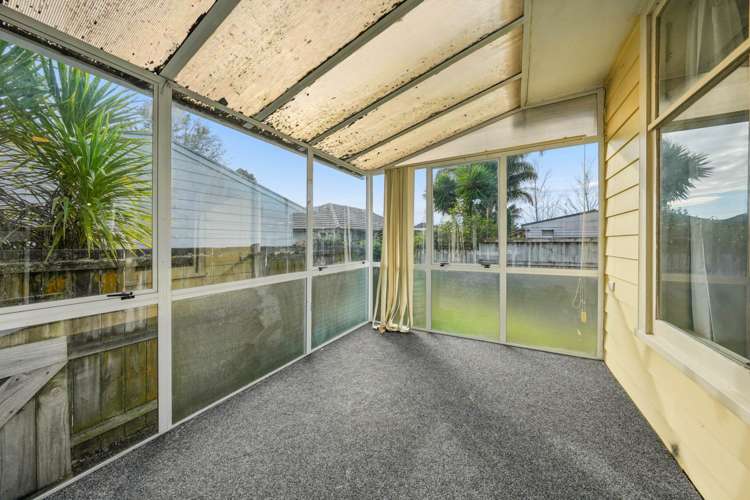 6 Holman Road Te Atatu Peninsula_14