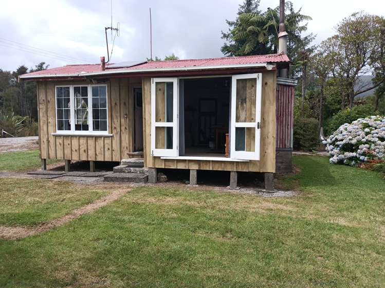 18 Mcgill Street Waimangaroa_19