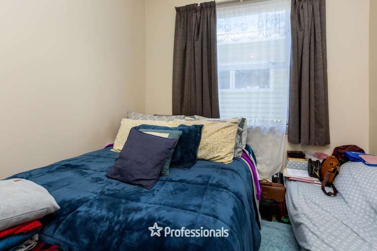 24 Bouverie Street Petone_15