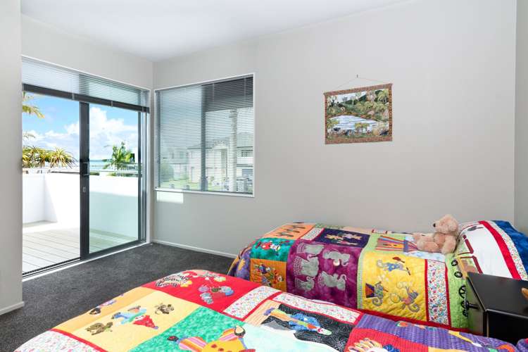 26 Courtneys West Harbour_19