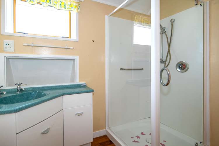 2/2 Cross Street Marchwiel_9