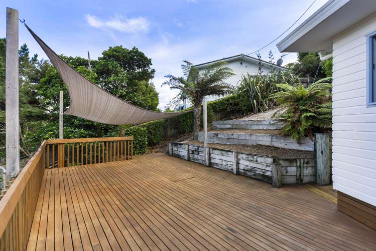 105 Waitakere Road Waitakere_19