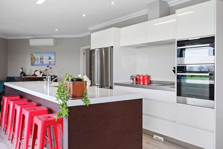 39 Matarikoriko Road Waitara_6