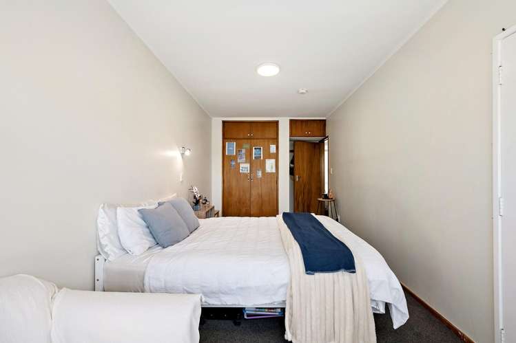 2/18 Agra Crescent Khandallah_4