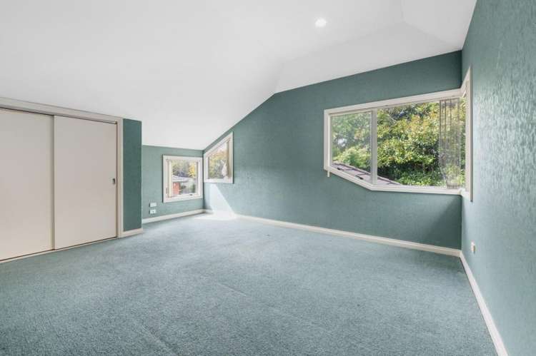 25 Dixon Road 2742_11