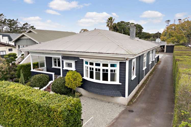 1048 Great North Road Point Chevalier_17