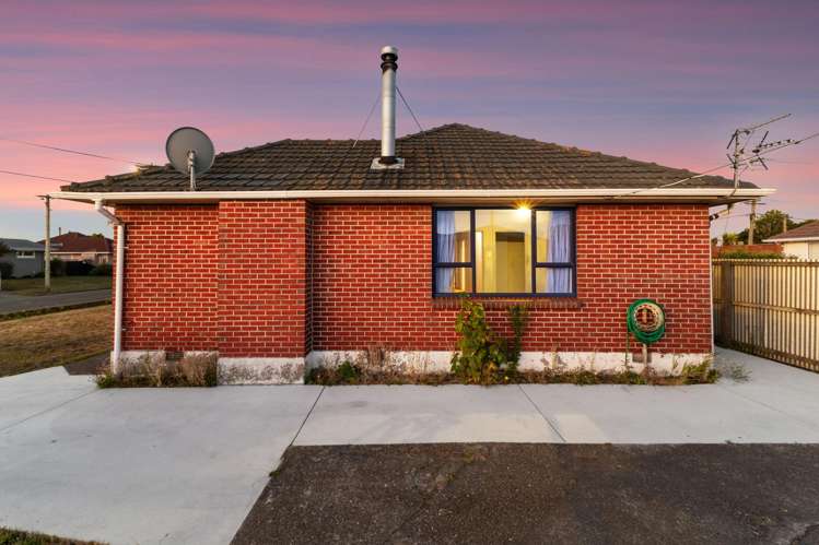 66 Eureka Street Aranui_1