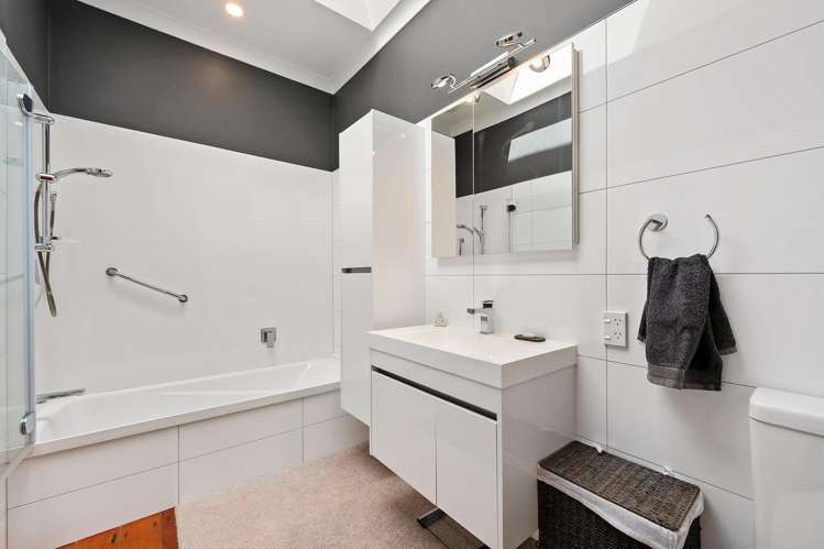 56 Kano Street Karori_9