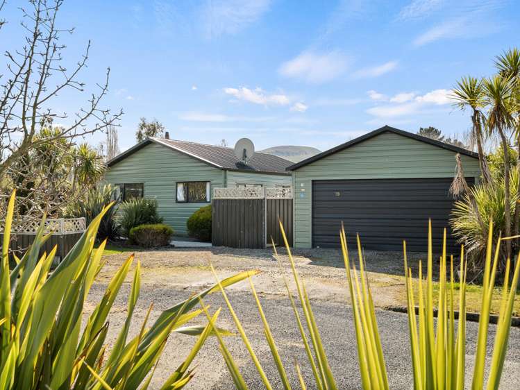 19 Kennard Crescent Karitane_6