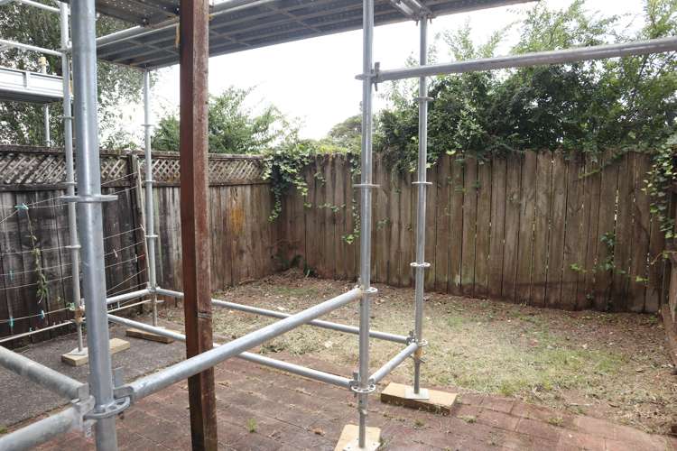 4/12 Ambrico Place New Lynn_18