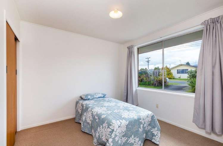 2/42 Heathcote Street Taupo_11