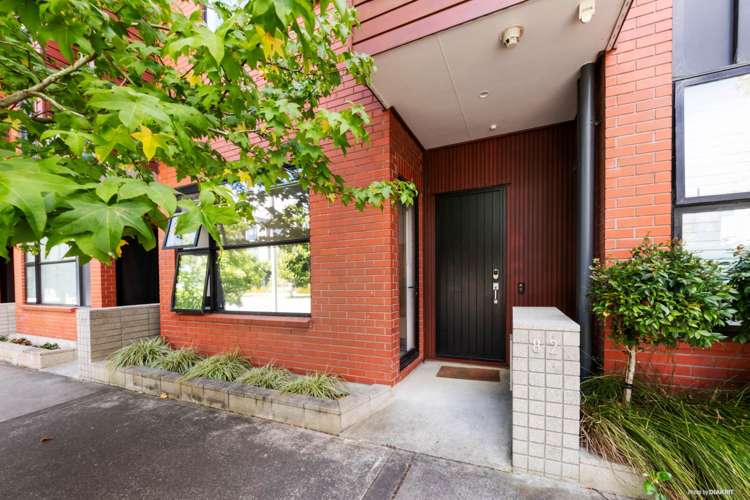 82 Hobsonville Point Road_0