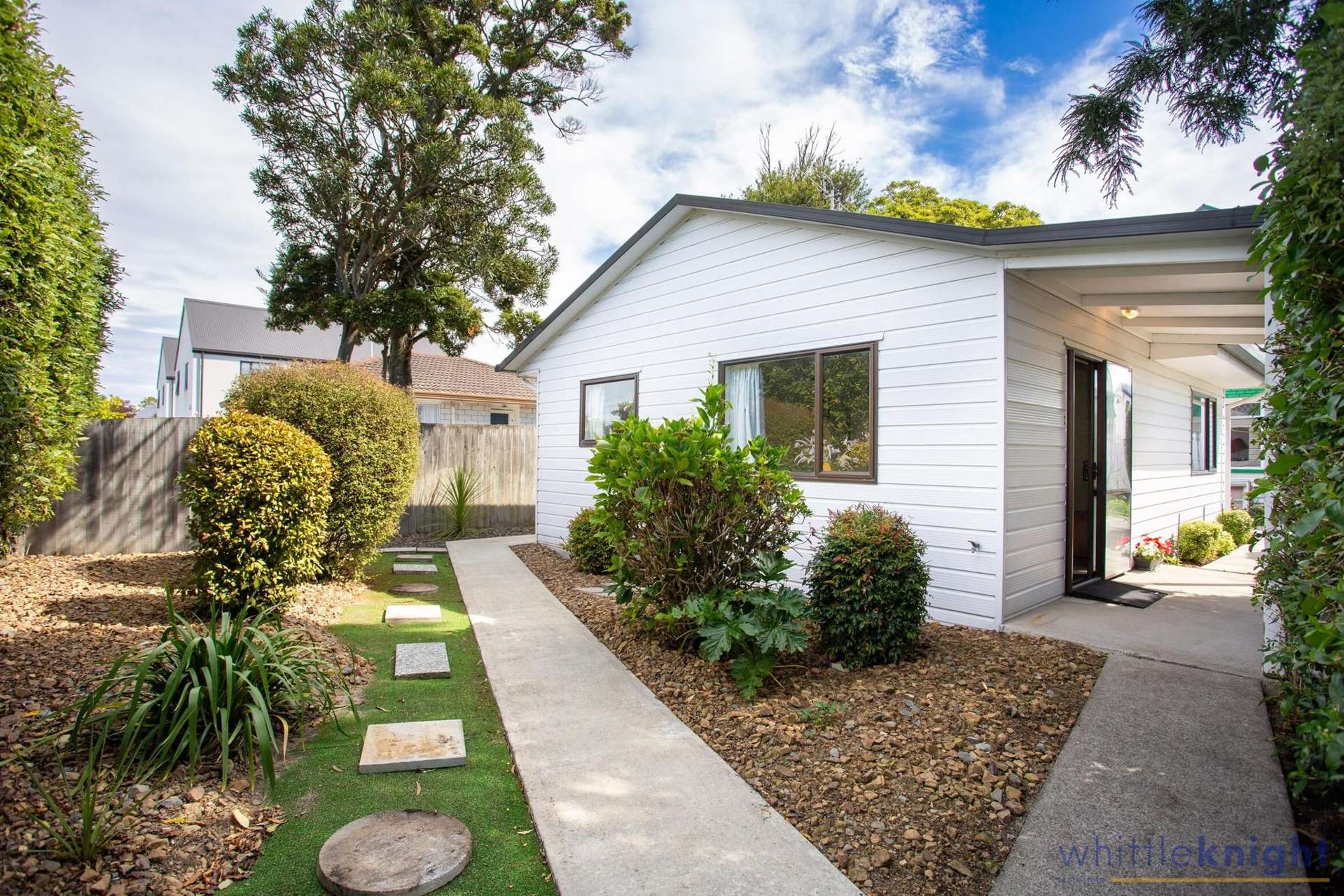 2/85 Mandeville Street Riccarton_0