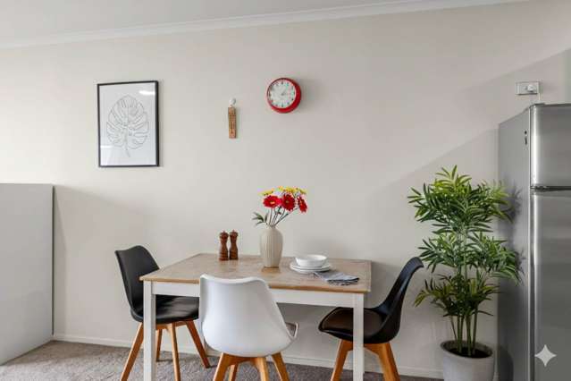 A609/176 Broadway Newmarket_2