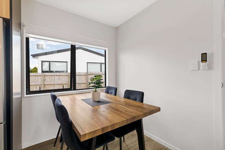 1/6 Trevor Hosken Drive Wiri_8