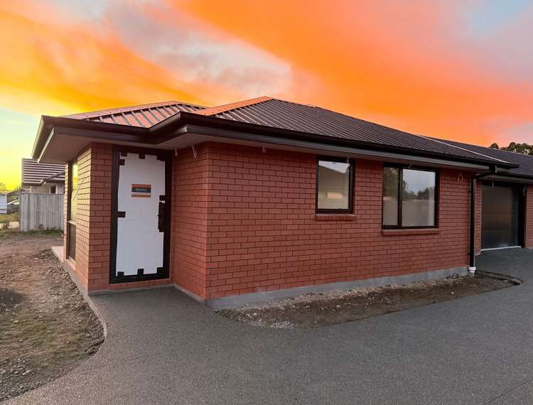 16 Bob Reid Crescent_0