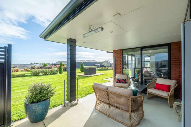 24 Chatham Rise Seaward Bush_23